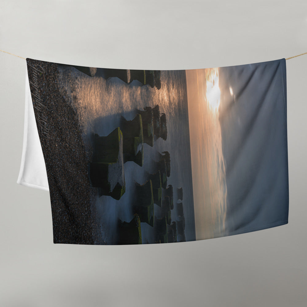 THROW BLANKET | COBBOLDS POINT BY JAMES GLEESON