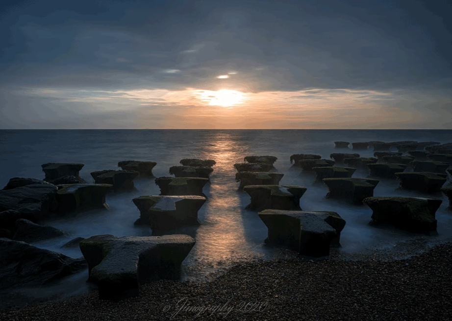 COBBOLDS POINT BY JAMES GLEESON