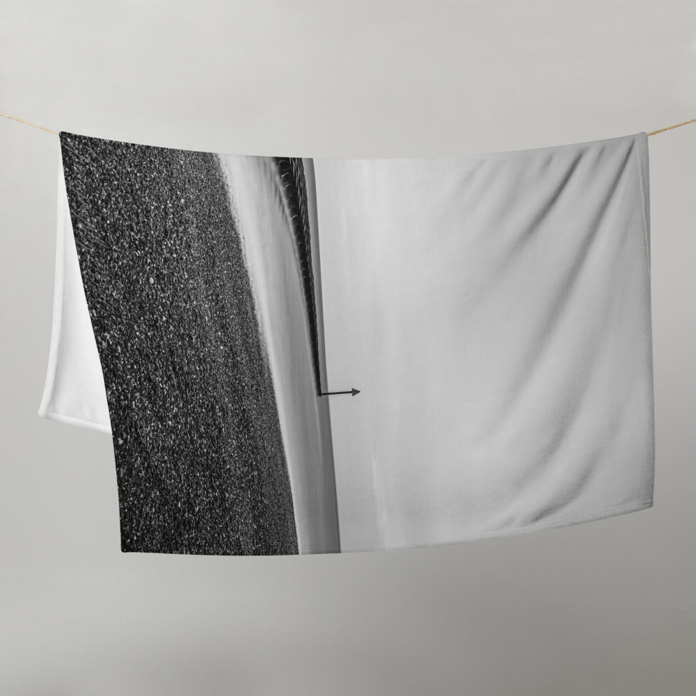 THROW BLANKET | COBBOLDS POINT 2 BY JAMES GLEESON
